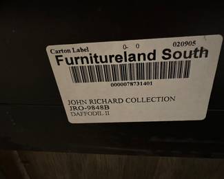 H9 - $75 - Daffodil Print from Furnitureland South. Measures 39" x 51" tall.