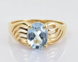 Vintage Aquamarine Ring in 14k Yellow Gold .96 Carats Size 6.5 -- $350
