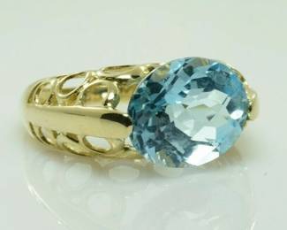 Swiss Blue Topaz Ring in 14k Yellow Gold 4.81 Carats Size 7 -- $320