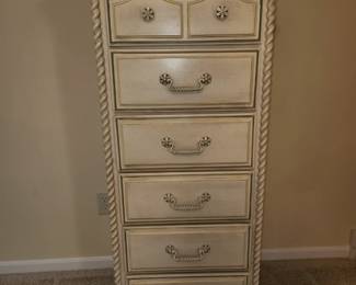 Vintage Lea lingerie chest