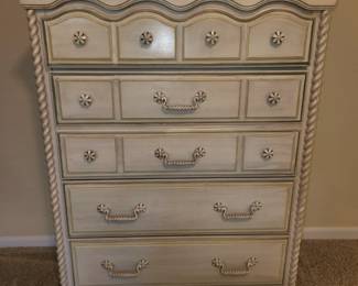 Vintage Lea chest