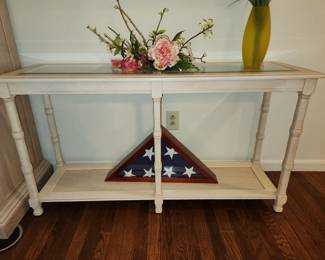 Broyhill sofa table