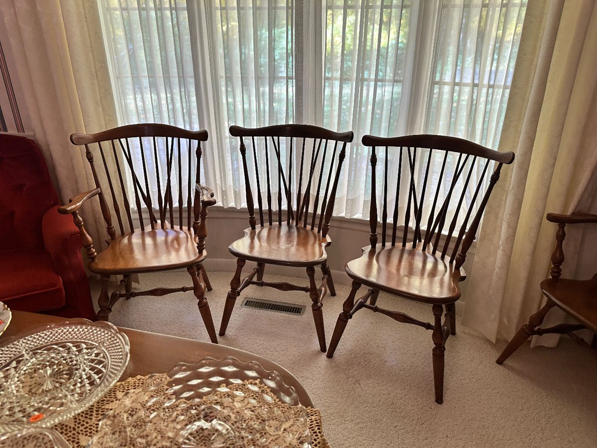 Cait's Joliet BLOWOUT Estate Sale starts on 10/26/2023