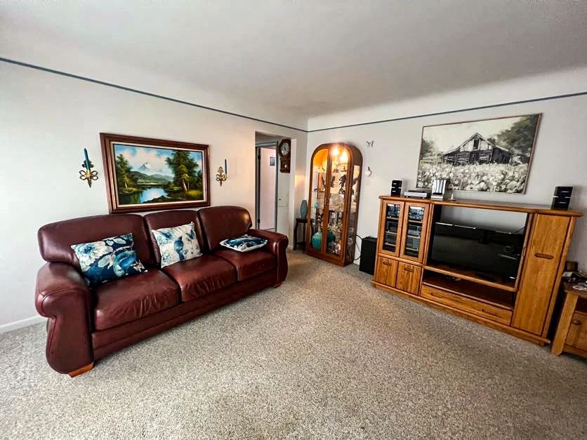 40 OFF Royal Oak Estate Sale starts on 11/17/2023