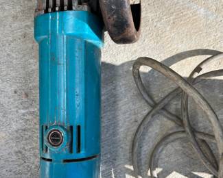 Makita Disk Grinder 