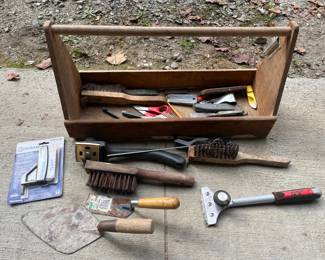 VTG Wooden Carpenter Toolbox w/ Wire Brushes +
