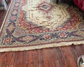 Persian Style 94" X 129" Carpet