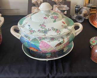 Vintage Chinese Soup Tureen with Lid & Platter