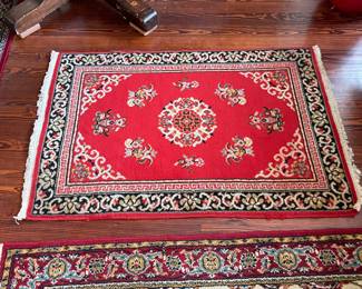 Persian Style 31"x 36" Rug