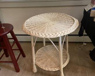 Vintage White Wicker Round Side Table
