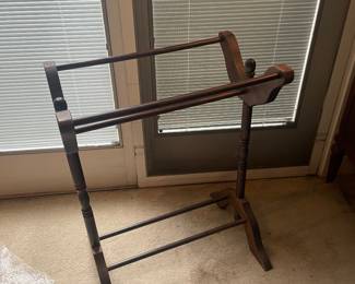 Wooden Blanket/Quilt Stand