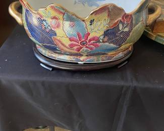 Vintage Tobacco Leaf Ceramic Fish Bowl Vessel 