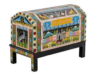  Recuerdo de Olinala Lacquerware Chest