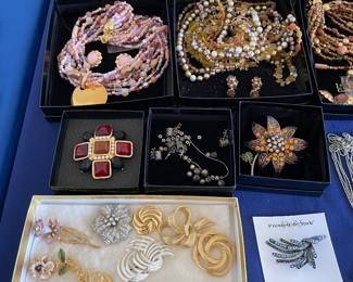 Costume broaches, necklace & earring sets