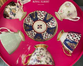Royal Albert cup/saucer set in original box