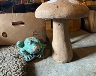 Concrete frog and toad stool 