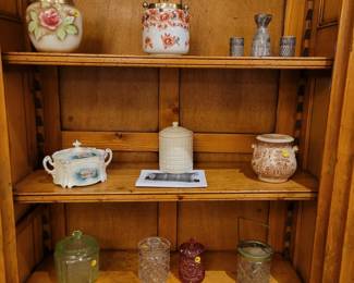 Bisquit Jars, vases, objects d'art