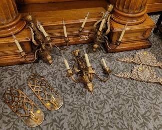 Lighting, sconces, Gilt plaques