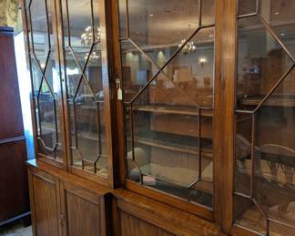 Glass library/Display Cabinet