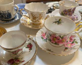 Teacups & Saucers