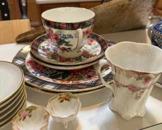 Teacups & Saucers