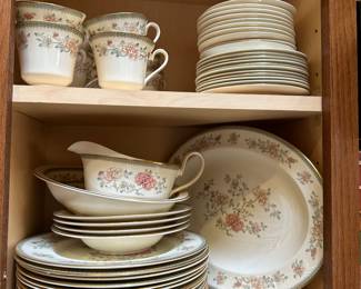 Royal Doulton - Minton