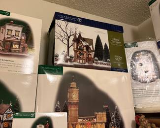 Department 56 - Holiday Village