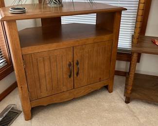 Tv cabinet