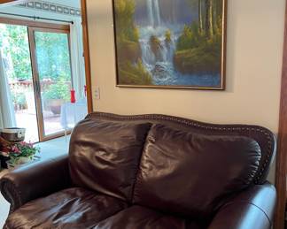 Matching loveseat
$800
25% off Friday
50% off Saturday