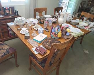 Table and chairs $100