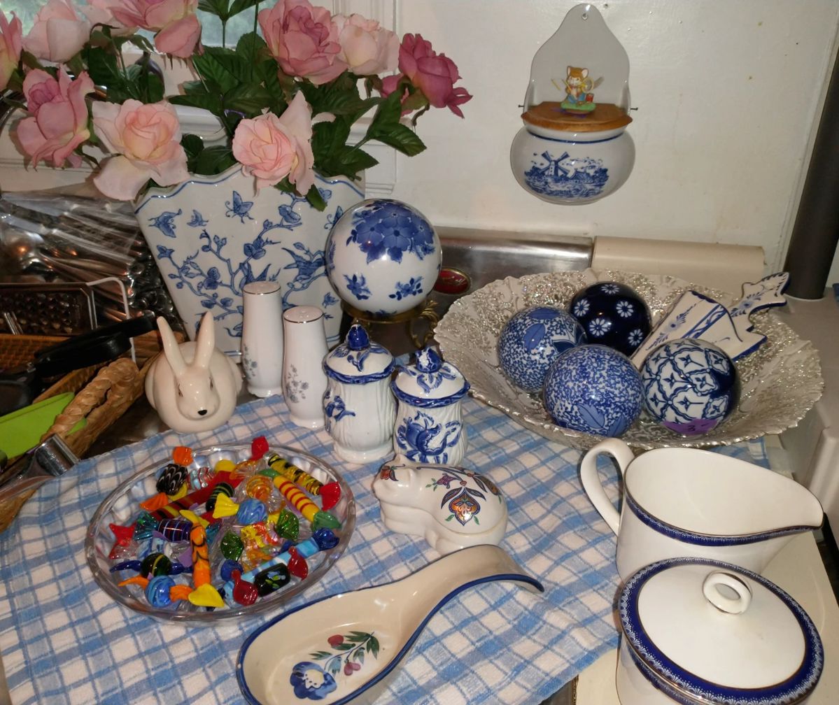 Overland Park Estate Sale Sewing, Fabric,... starts on 10/28/2023