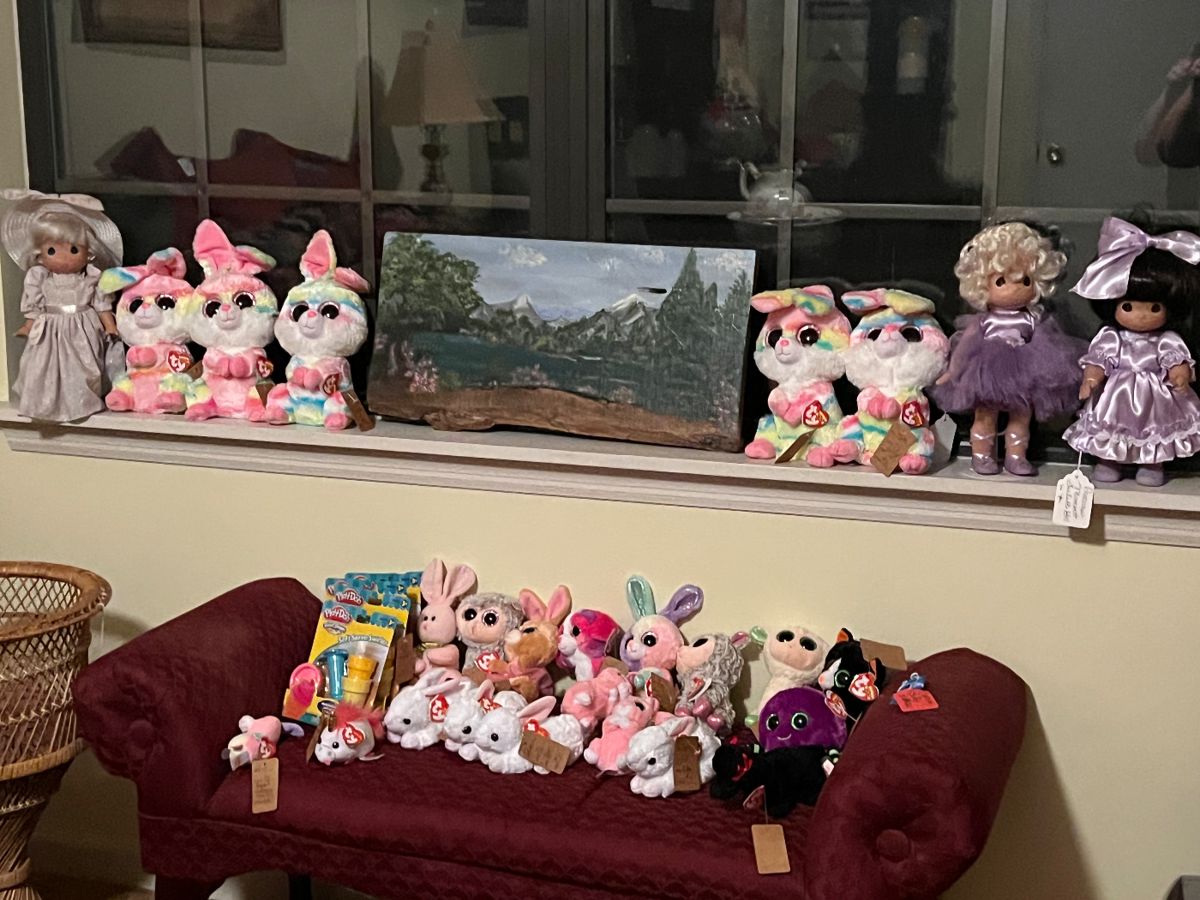 Multi family Estate Sale in Tallahassee, FL starts on 10/27/2023