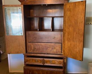 Interior of Wardrobe Cabinet above.