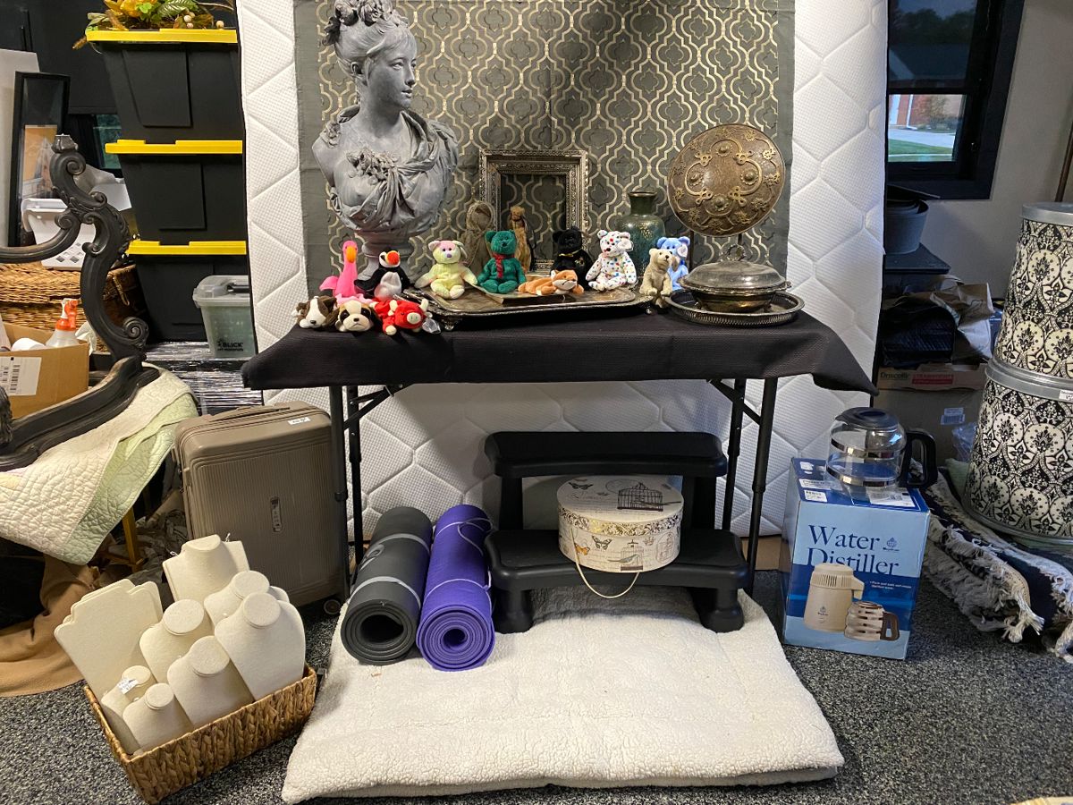 Sunday 50 OFF Wheaton Estate Sale starts on 10/27/2023