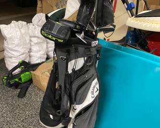 Caraway golf bags with clubs