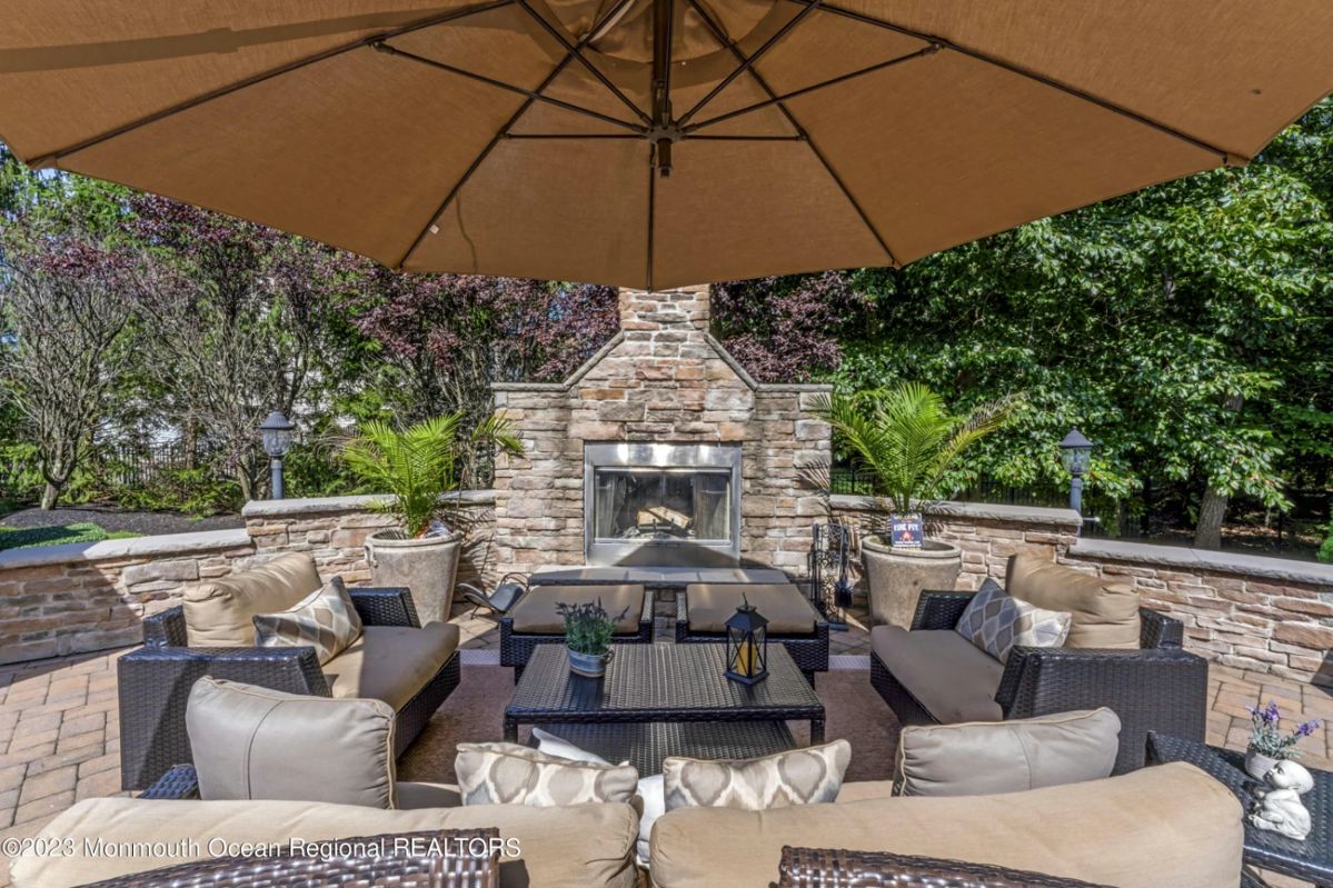 Marlboro High End Estate Sale Furniture,... starts on 11/11/2023