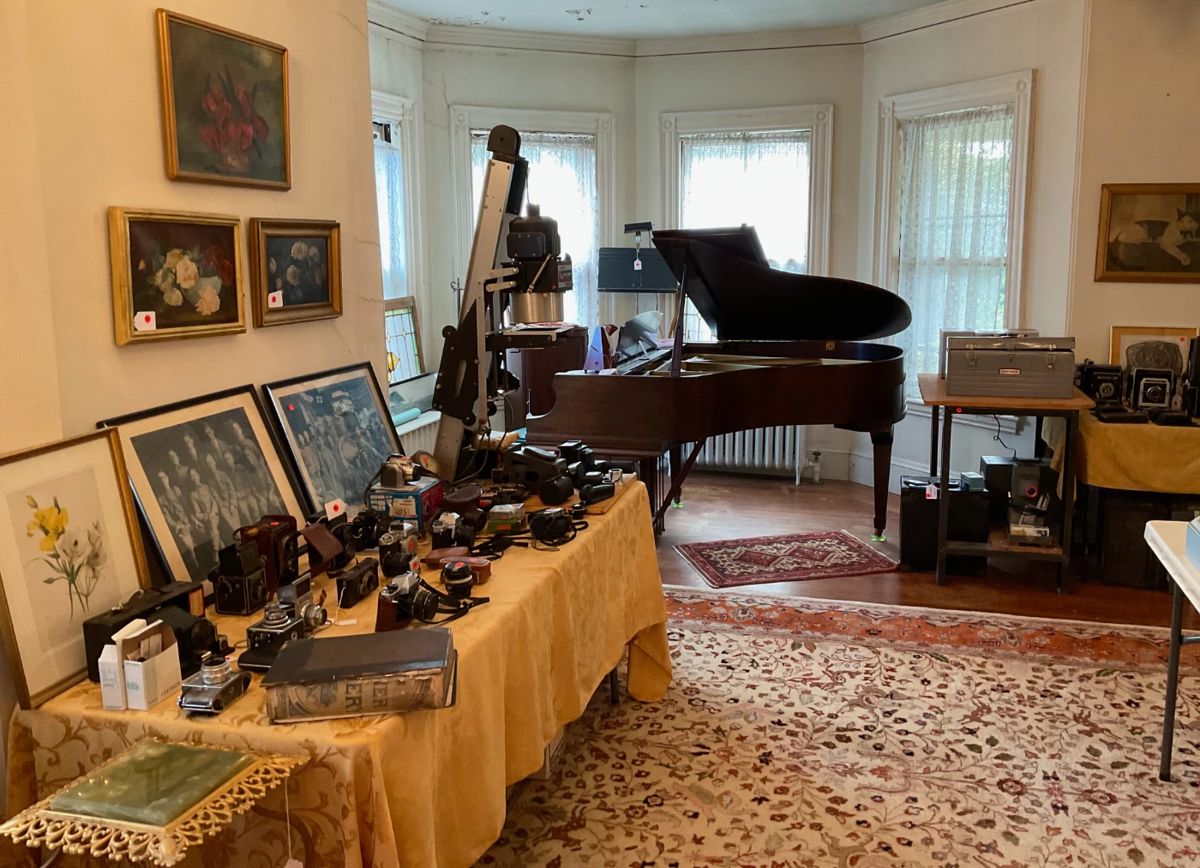 MELROSE ESTATE SALE/ PSE in Melrose, MA starts on 10/27/2023