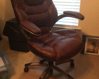 Leather adjustable office chair