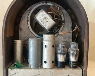 RCA Cathedral Radio T4-8