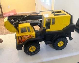 1980s Tonka XMB-975  Clam Bucket Crane 