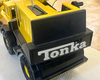 1980s Tonka XMB-975  Clam Bucket Crane 