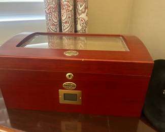 Thompson Dome Top Cigar Humidor