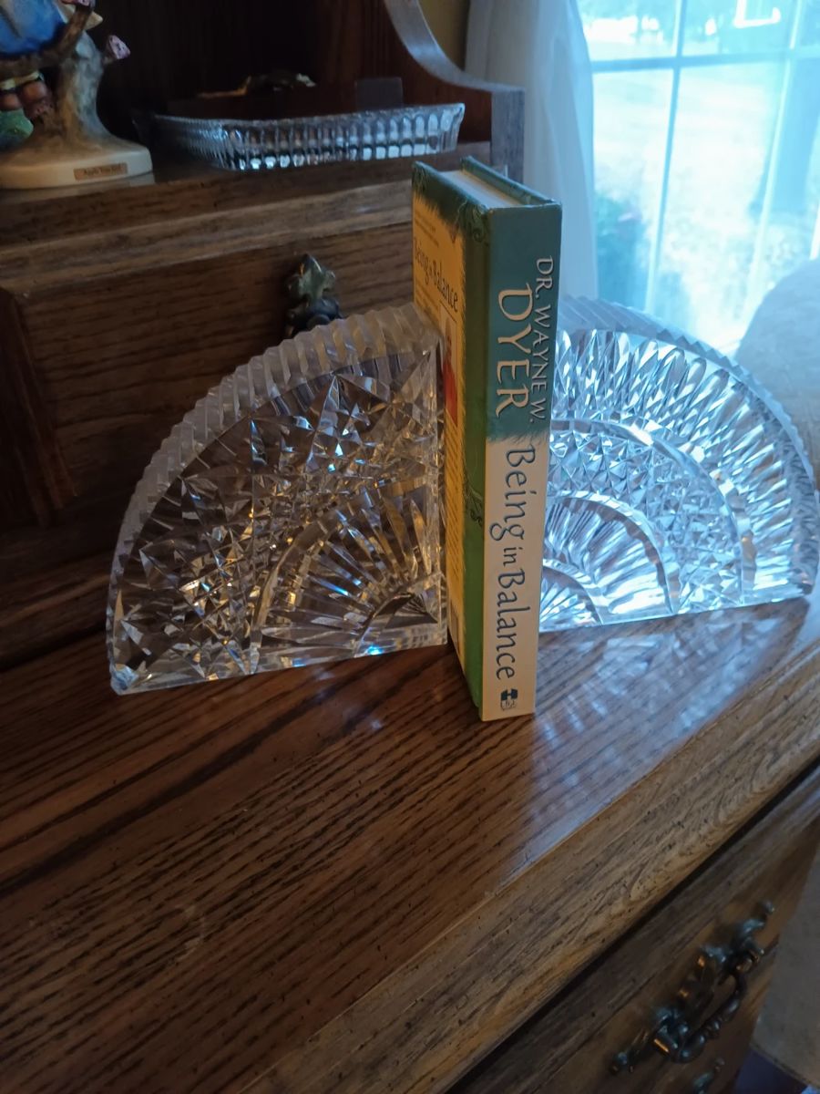 Willow Tree Estate Sales in Fabulous Four... starts on 11/4/2023