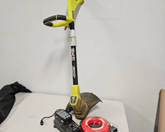  Ryobi Cordless (or electric) Weed Wacker with Additional String Roll - Tested & Works