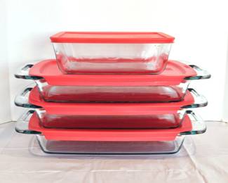 Set of Four Pyrex Baking Dishes with Red Lids - Four 9 x 13s and Smaller 6 x 8&nbsp;