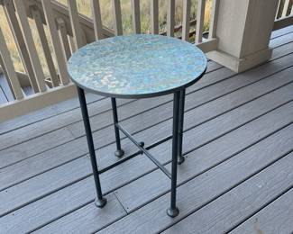 18” Round Mosaic Table in Green & Blue