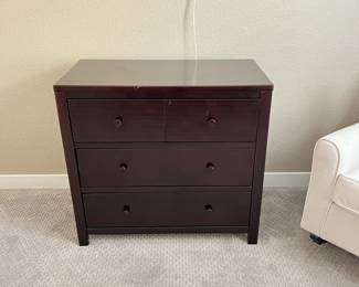 Lot #M 35 - Baby Crib and 4 Drawer Dresser Set (2 PIECE SET)