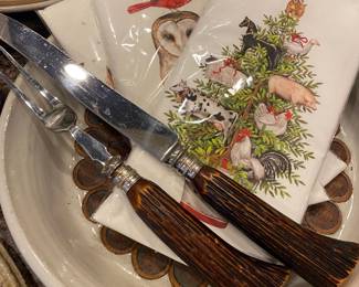 Carving Set and Holiday T-Towels 