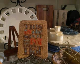 Vintage Hot Plate, Place Mats, 