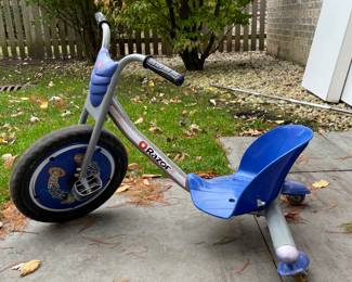 Razor RipRider 360 Drifting Trike Bike.